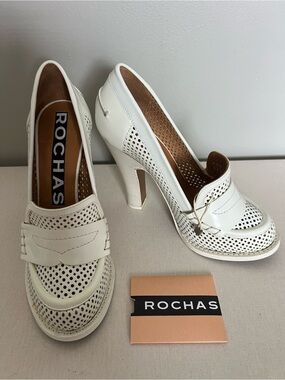 NIB Rochas Cream Perforated Leather Loafer Heels